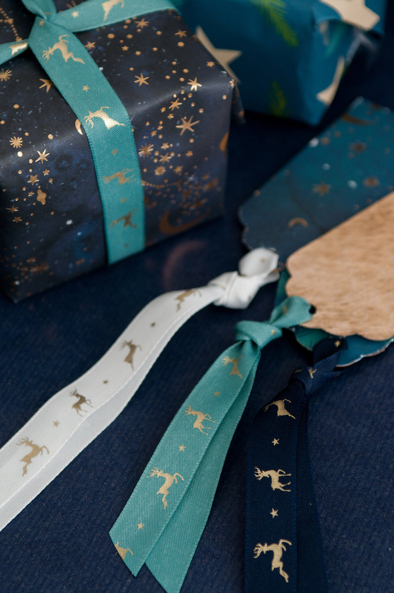 RIBBON: Berisfords 'Reindeer Flight': 15mm x 5m: Colour 2 - Khaki/Gold