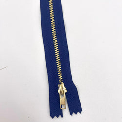 Zip / Zipper: 8.5": Purple with Metal Teeth