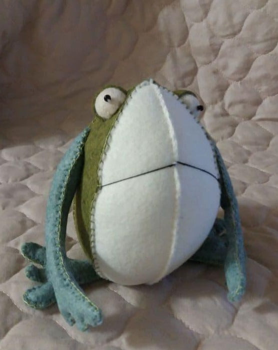 House of Zandra: Printed Instructions: Egg Head Frog