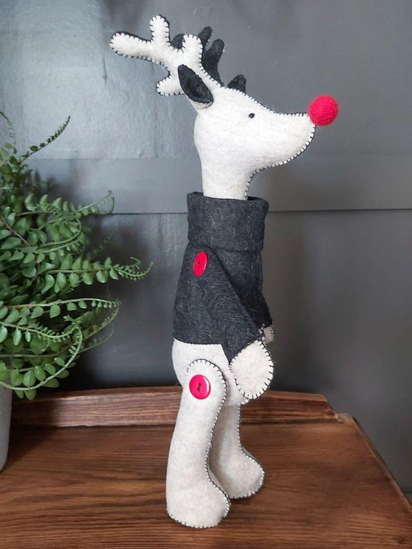 House of Zandra: FELT KIT INCLUDING PATTERN: Rudolph The Reindeer (White)