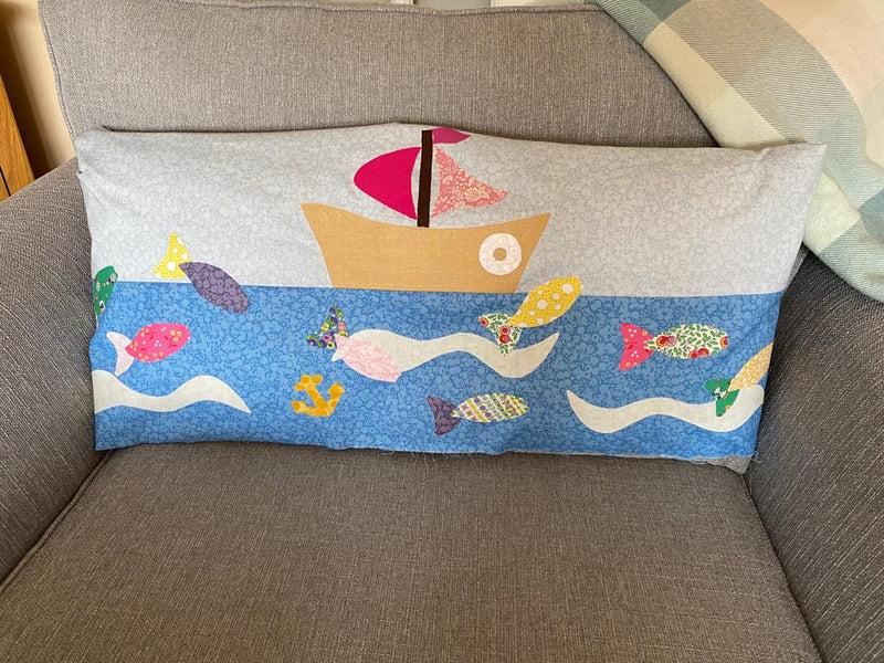 Annie's Quilting: Bench Pillows for All Seasons by Chris Malone