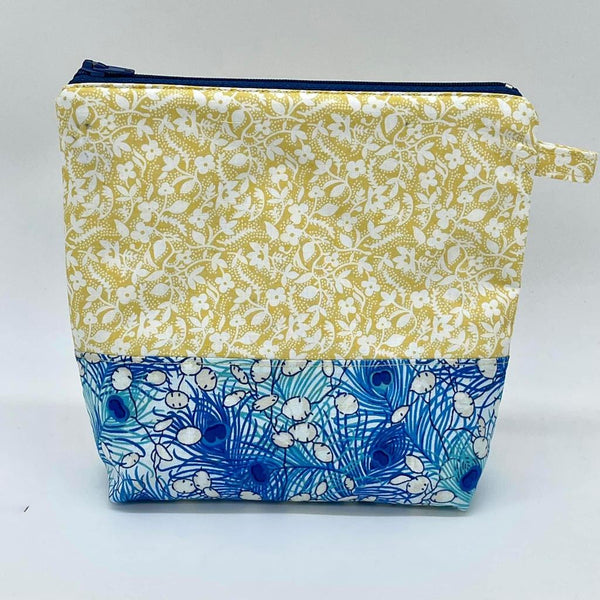 Natasha's Pay It Forward Project 8: Toiletries Bag